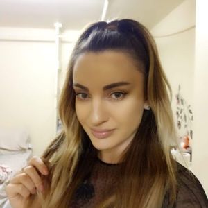 Meet your Posher, Alina